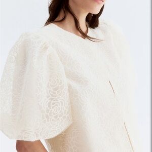 NWT H&M Cream Puff Sleeve Blouse